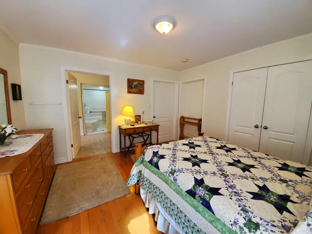 9 Funny Cide Drive Canaan NH 03741