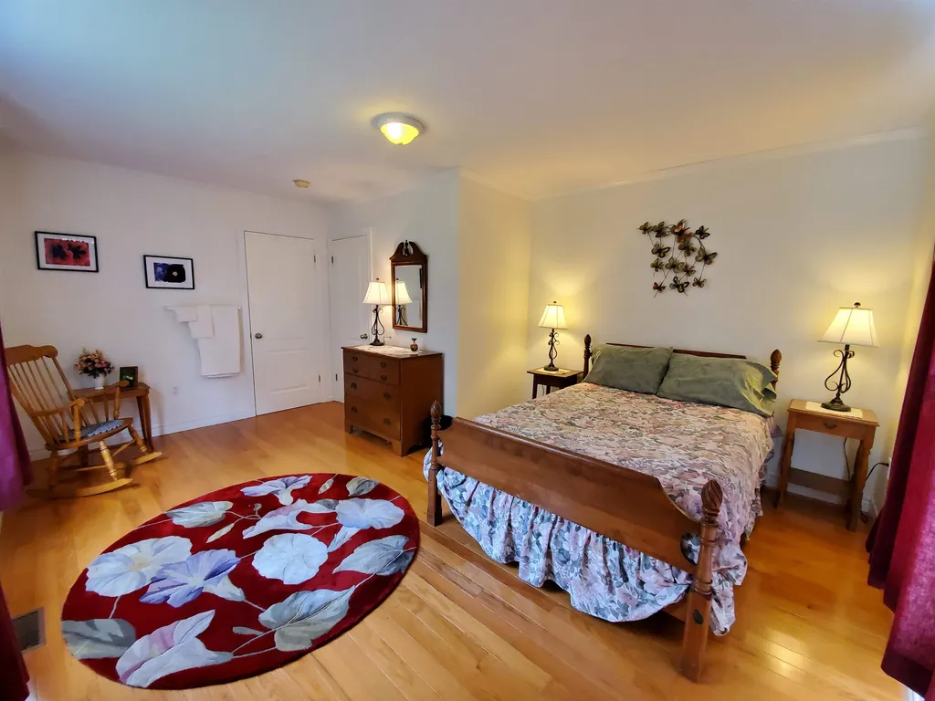 9 Funny Cide Drive Canaan NH 03741