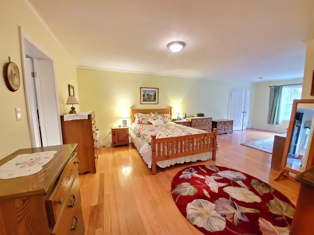 9 Funny Cide Drive Canaan NH 03741