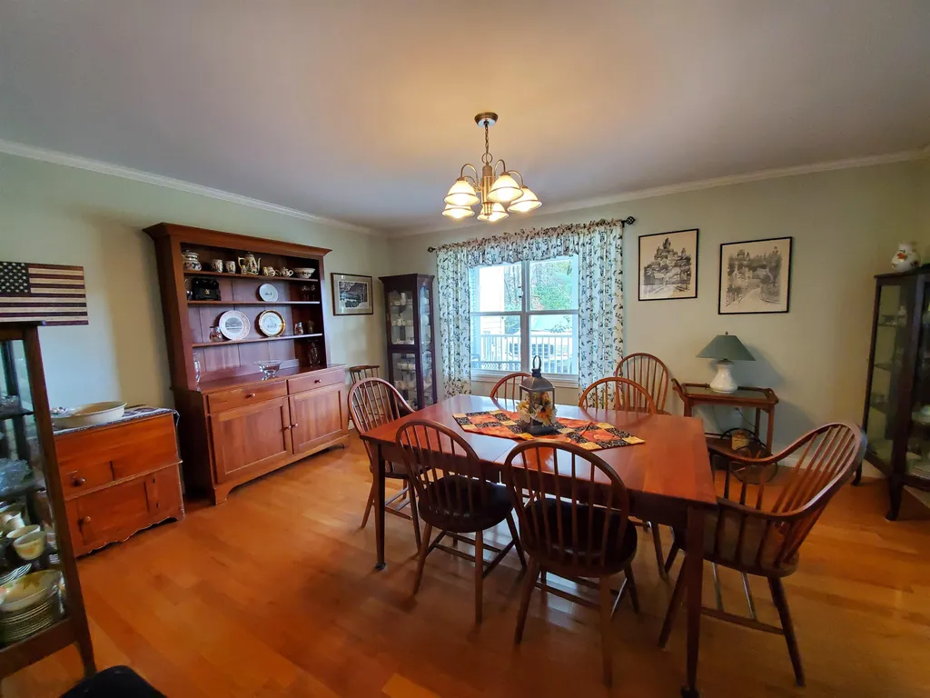 9 Funny Cide Drive Canaan NH 03741