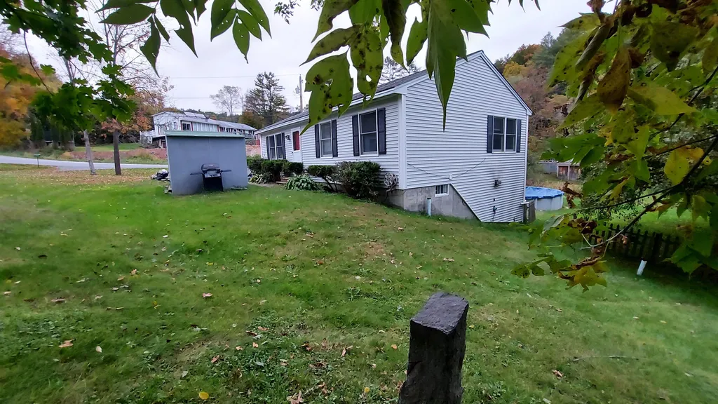 38 Truell Road Hartford VT 05001