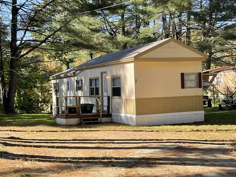 26 Bond Street Franklin NH 03235