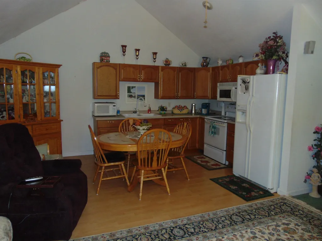 15 Sandy Brook Lane Londonderry NH 03053