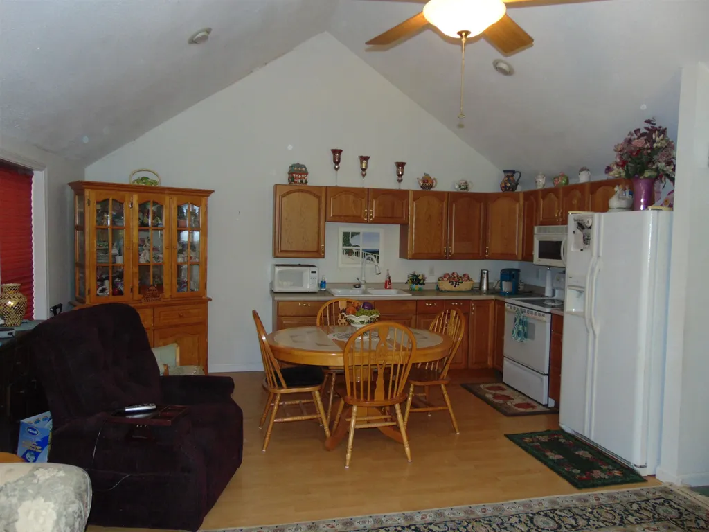 15 Sandy Brook Lane Londonderry NH 03053