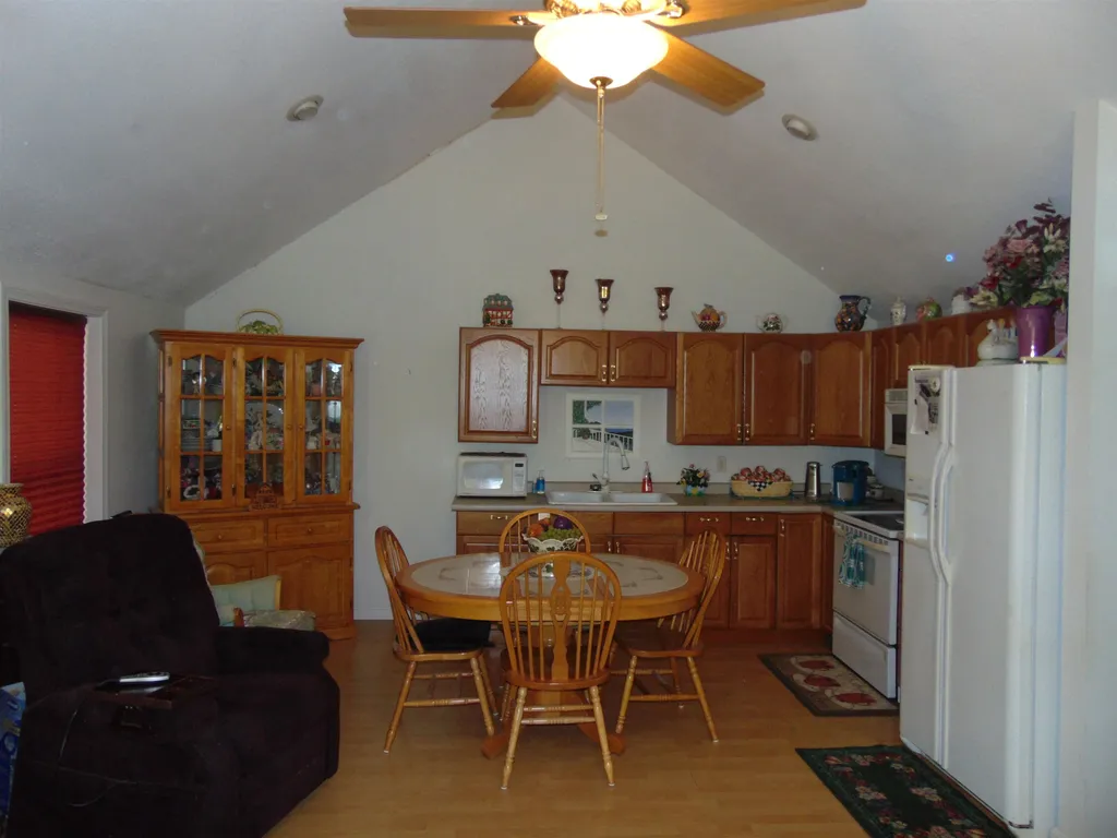 15 Sandy Brook Lane Londonderry NH 03053