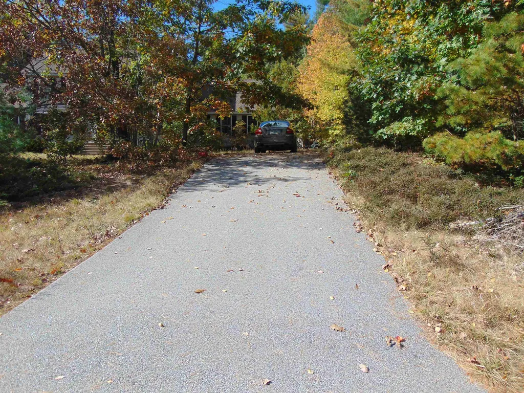 15 Sandy Brook Lane Londonderry NH 03053
