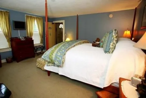 3732 Vt Route 30 Jamaica VT 05343