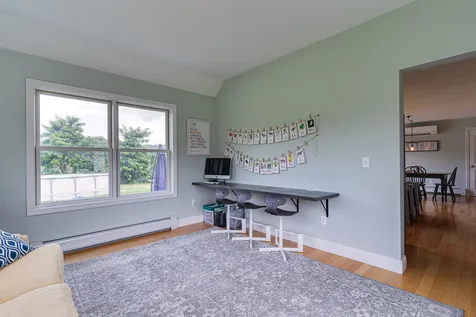 2 Apple Way Epping NH 03042