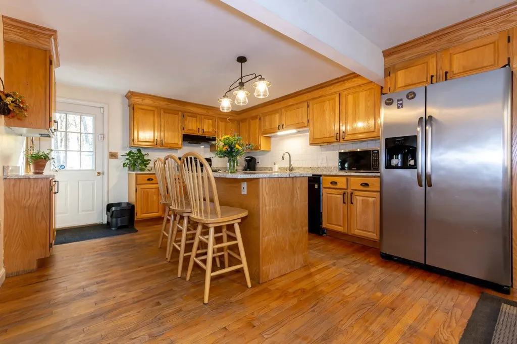 6 Diamond Drive Derry NH 03038