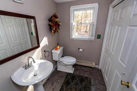 6 Diamond Drive Derry NH 03038