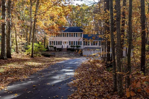 6 Diamond Drive Derry NH 03038