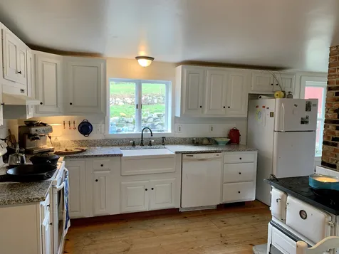 110 Pettingill Hill Road Lyndeborough NH 03082