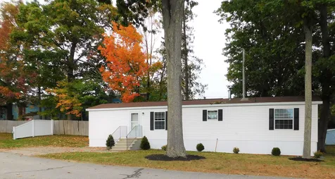 24 Black Forest Road North Hampton NH 03862
