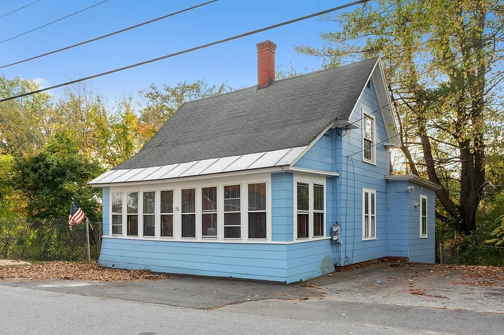 5 Summer Street Goffstown NH 03045