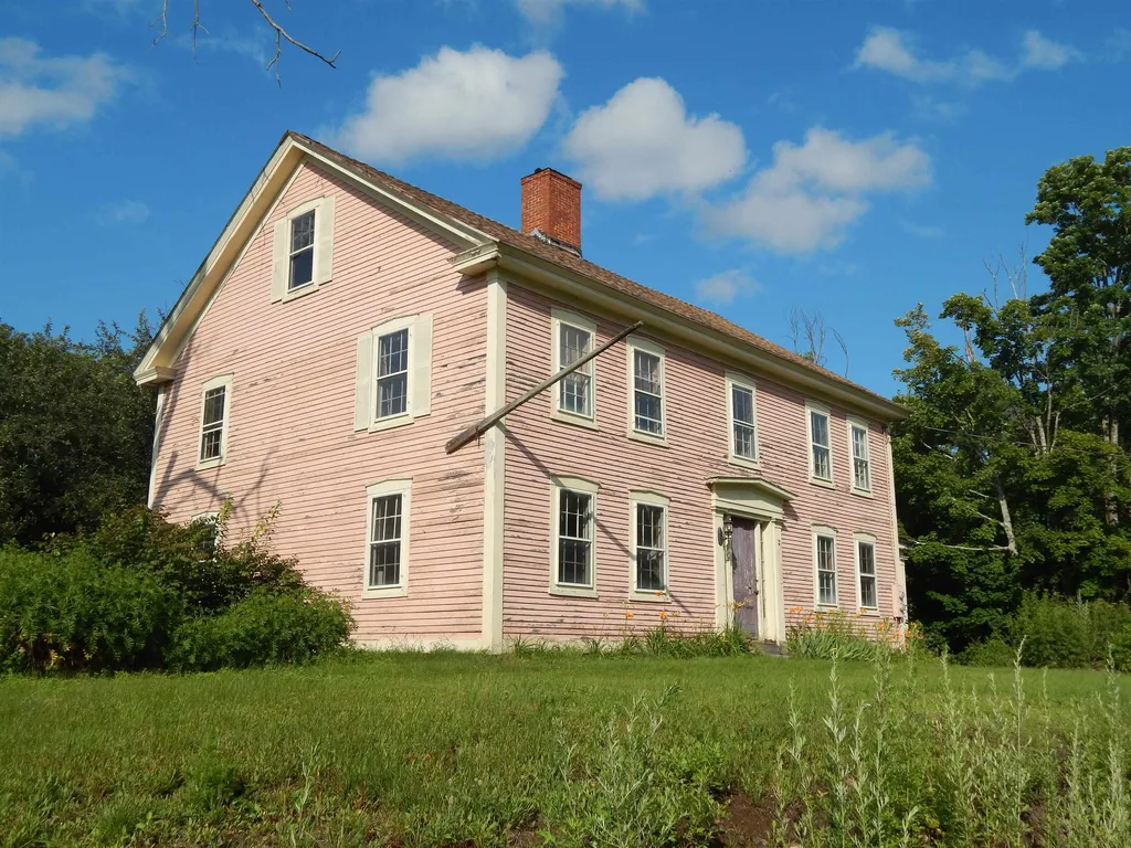 746 1st Nh Turnpike Northwood NH 03261
