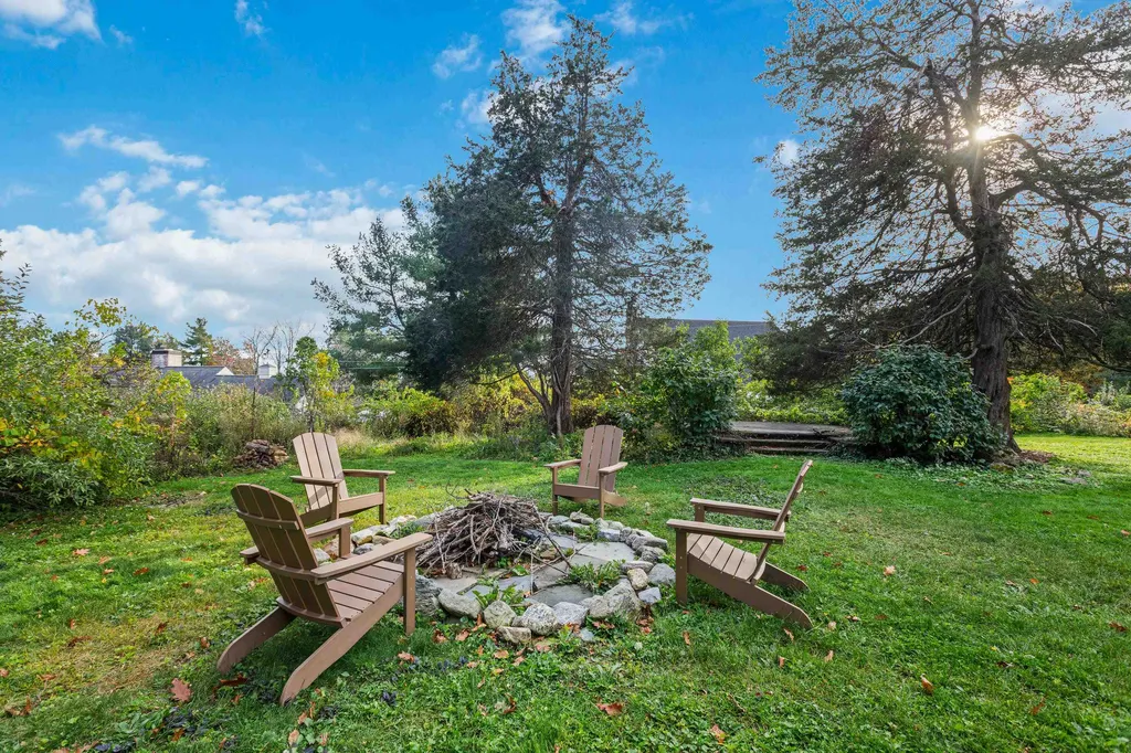 62 Kaufmann Drive Peterborough NH 03458