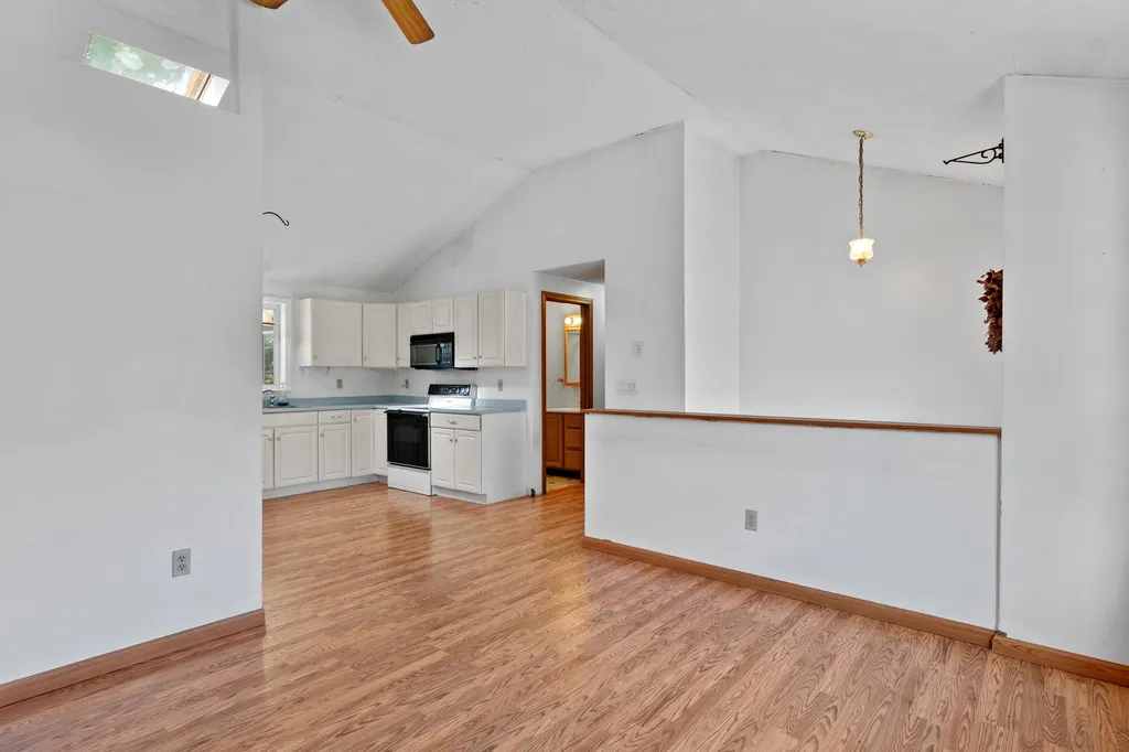 130 Morse Road Manchester NH 03104