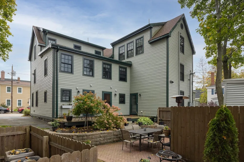 183 Austin Street Portsmouth NH 03801