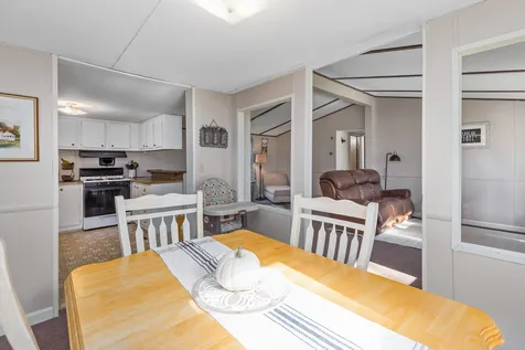 137 Union Road Stratham NH 03885