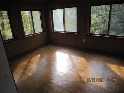 18 Bishops Gate Road Wolfeboro NH 03894