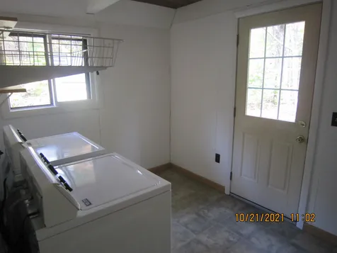 18 Bishops Gate Road Wolfeboro NH 03894