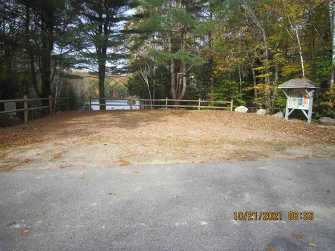 18 Bishops Gate Road Wolfeboro NH 03894