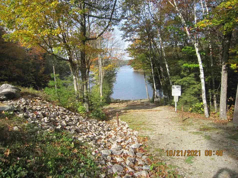 18 Bishops Gate Road Wolfeboro NH 03894