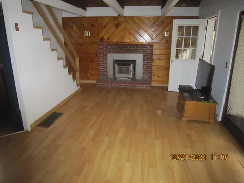 18 Bishops Gate Road Wolfeboro NH 03894