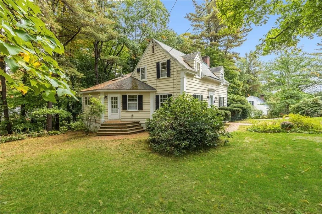 8 Wildemere Terrace Concord NH 03301