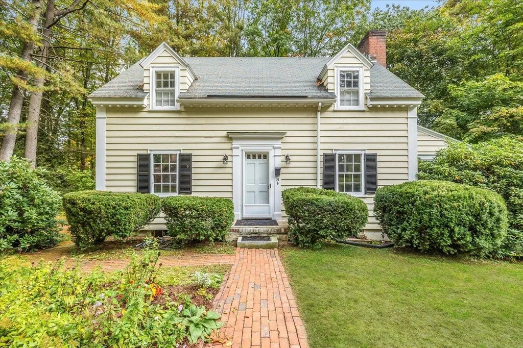 8 Wildemere Terrace Concord NH 03301