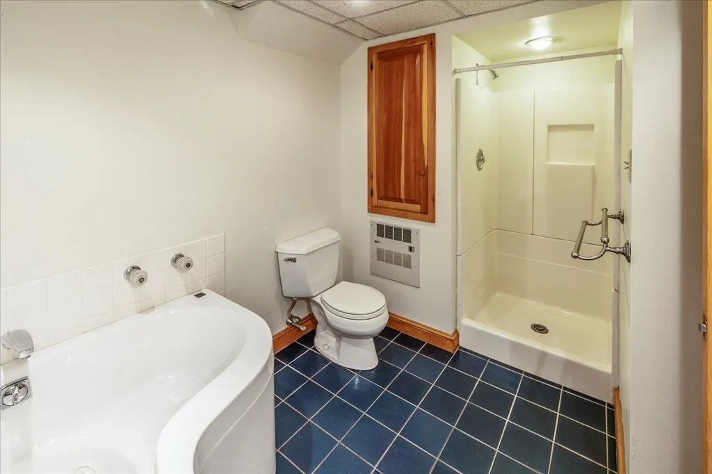 8 Wildemere Terrace Concord NH 03301