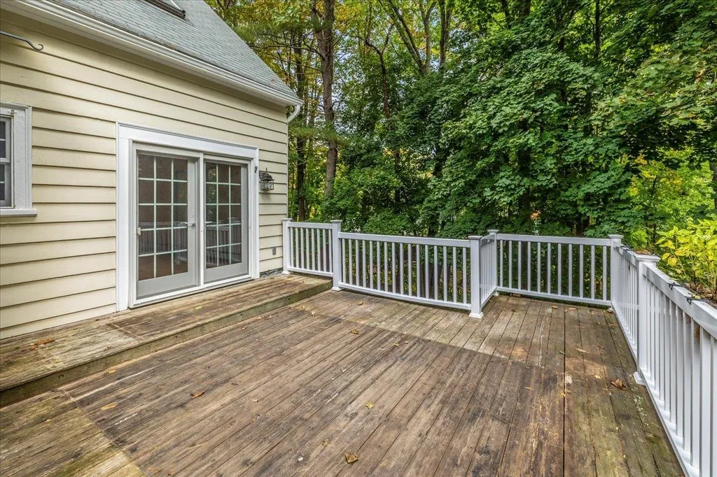 8 Wildemere Terrace Concord NH 03301