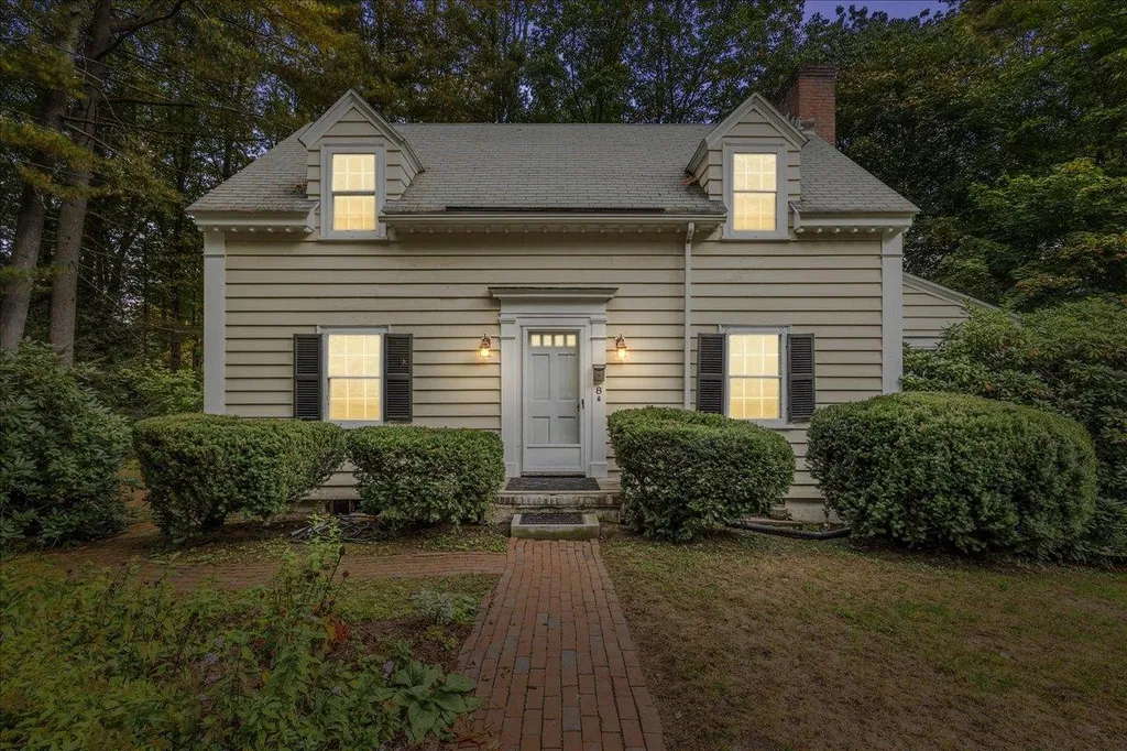8 Wildemere Terrace Concord NH 03301