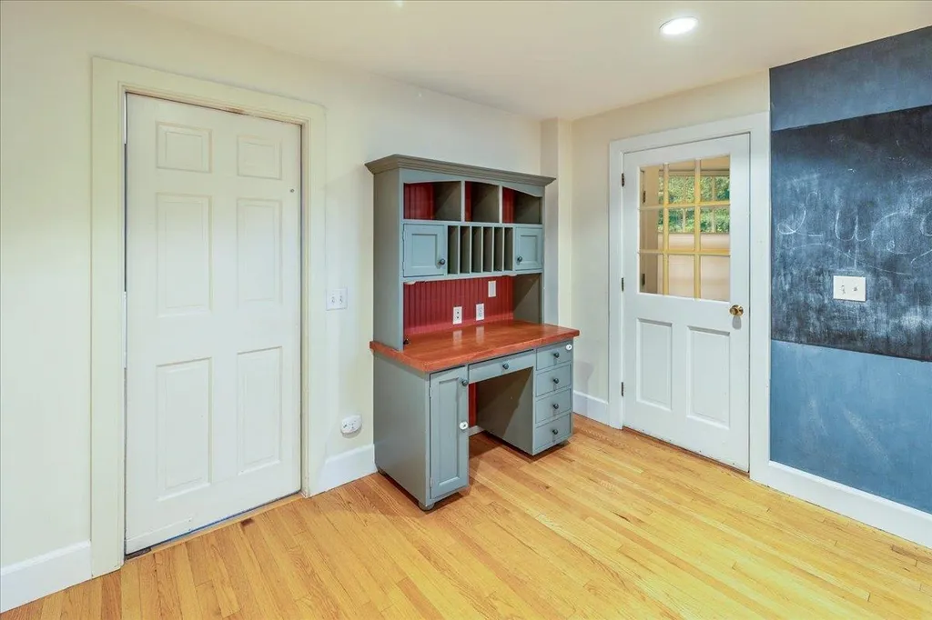 8 Wildemere Terrace Concord NH 03301