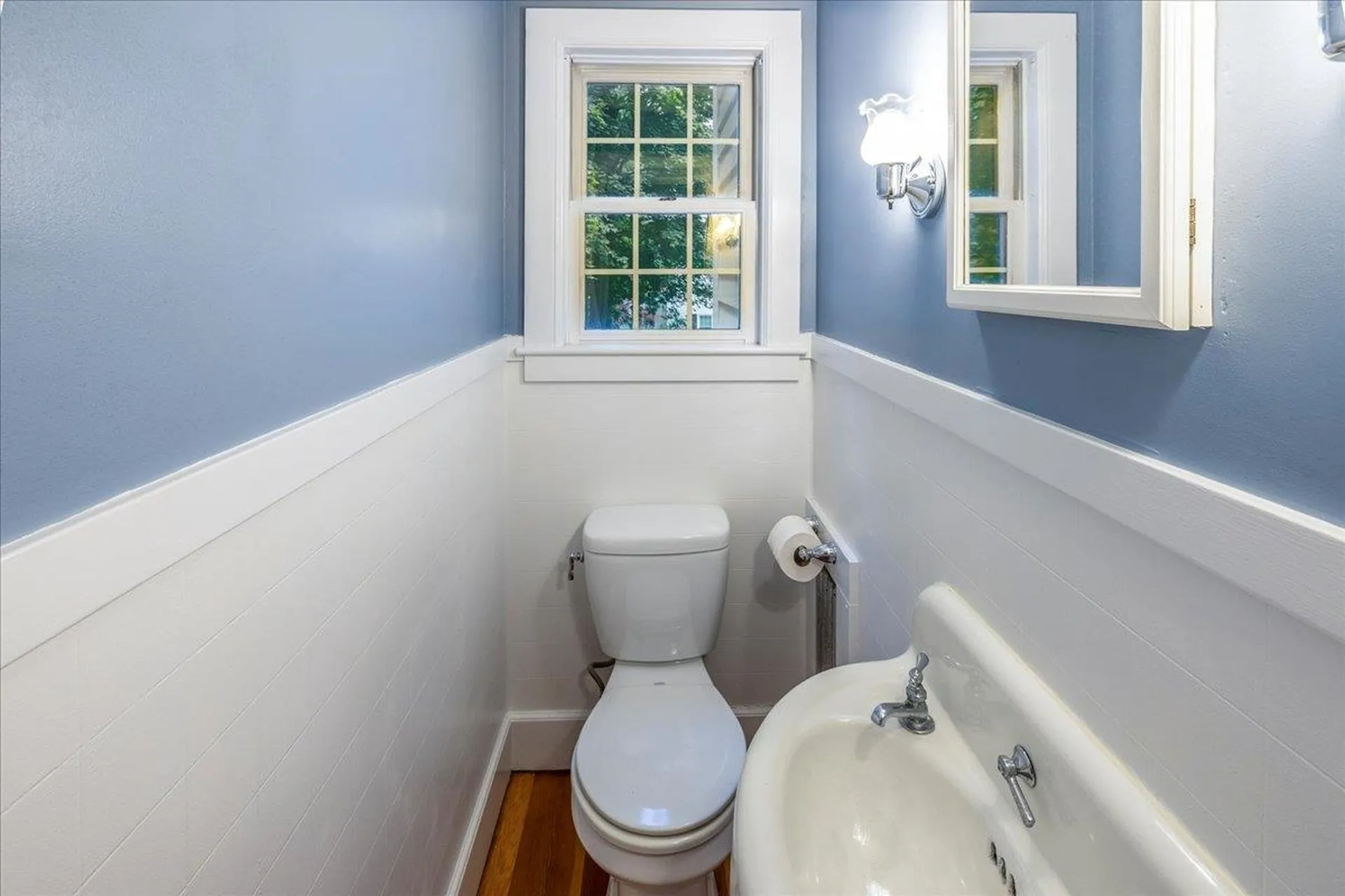 8 Wildemere Terrace Concord NH 03301