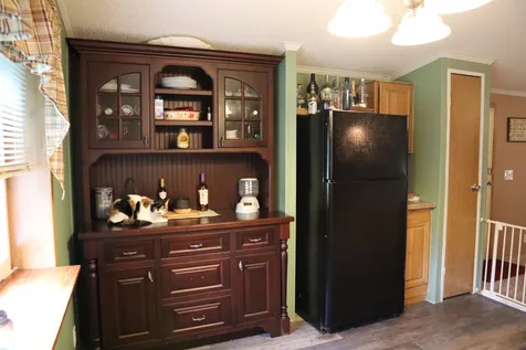 8 Marilyn Drive Allenstown NH 03275
