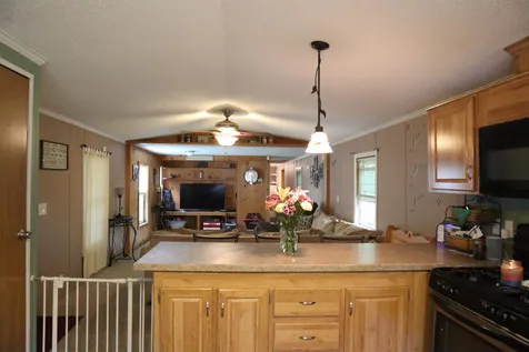 8 Marilyn Drive Allenstown NH 03275