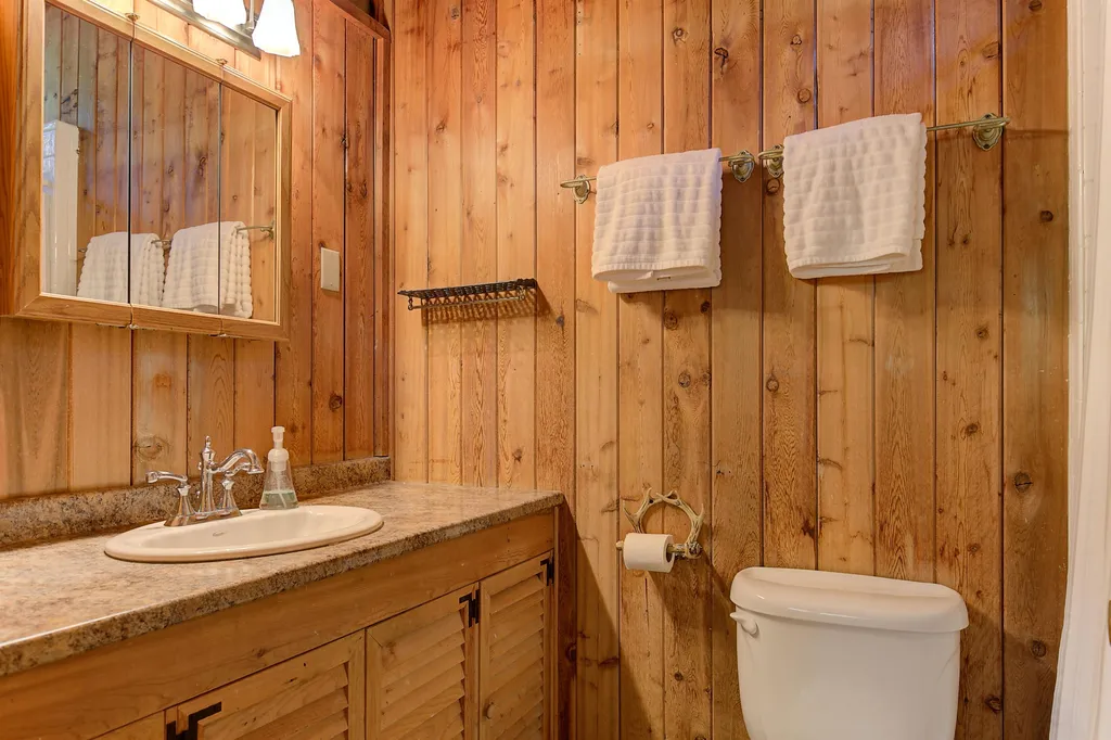 15 Brookhurst West Lane Meredith NH 03253
