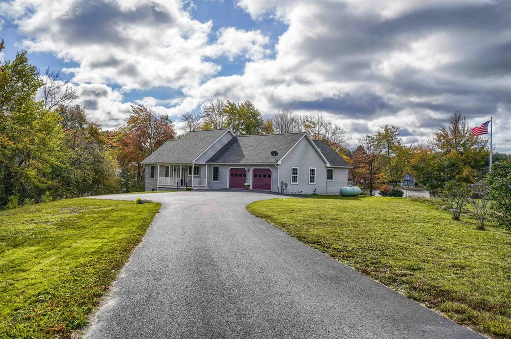 42 Thompson Point Lane Andover NH 03216