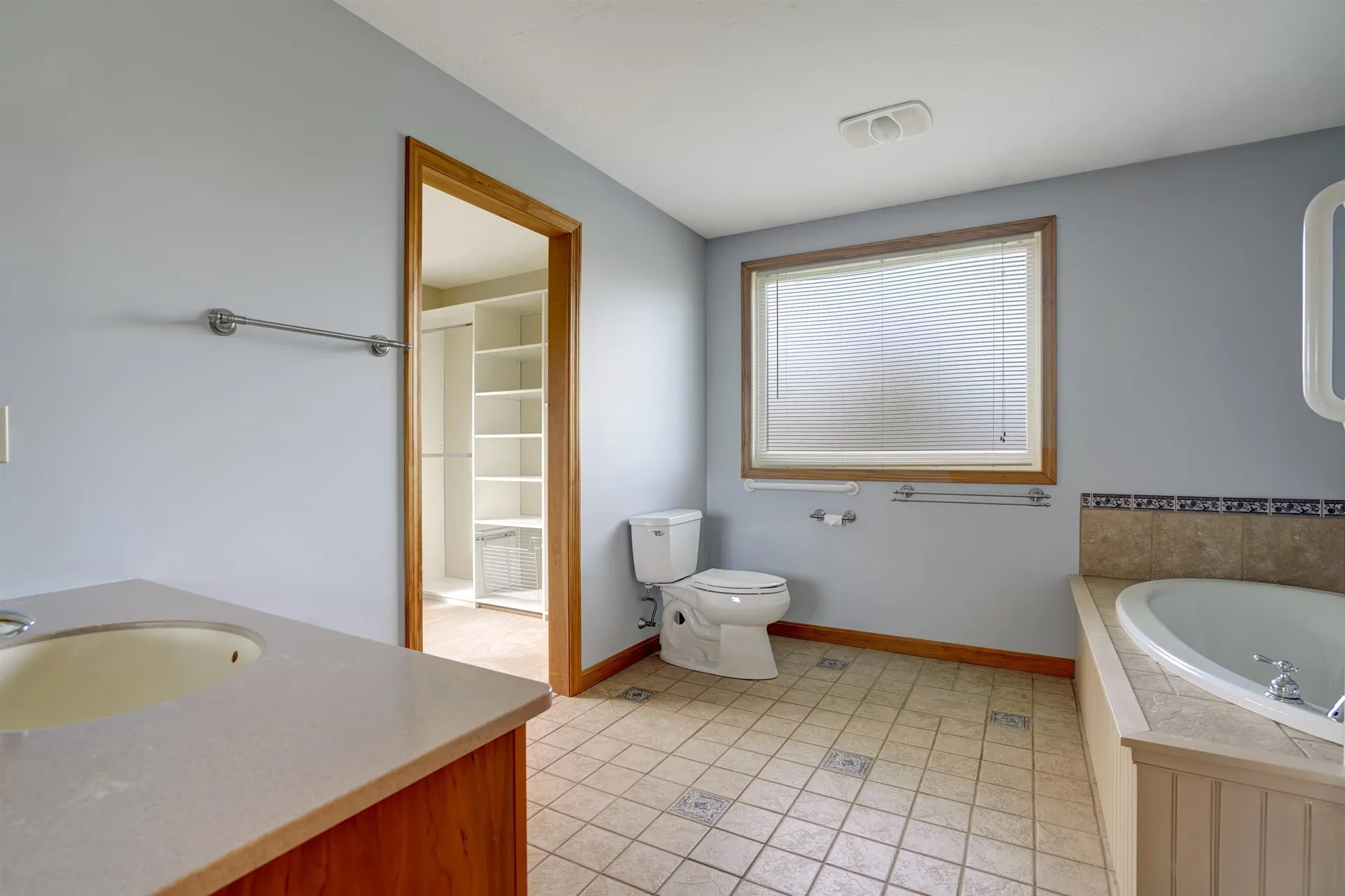 42 Thompson Point Lane Andover NH 03216