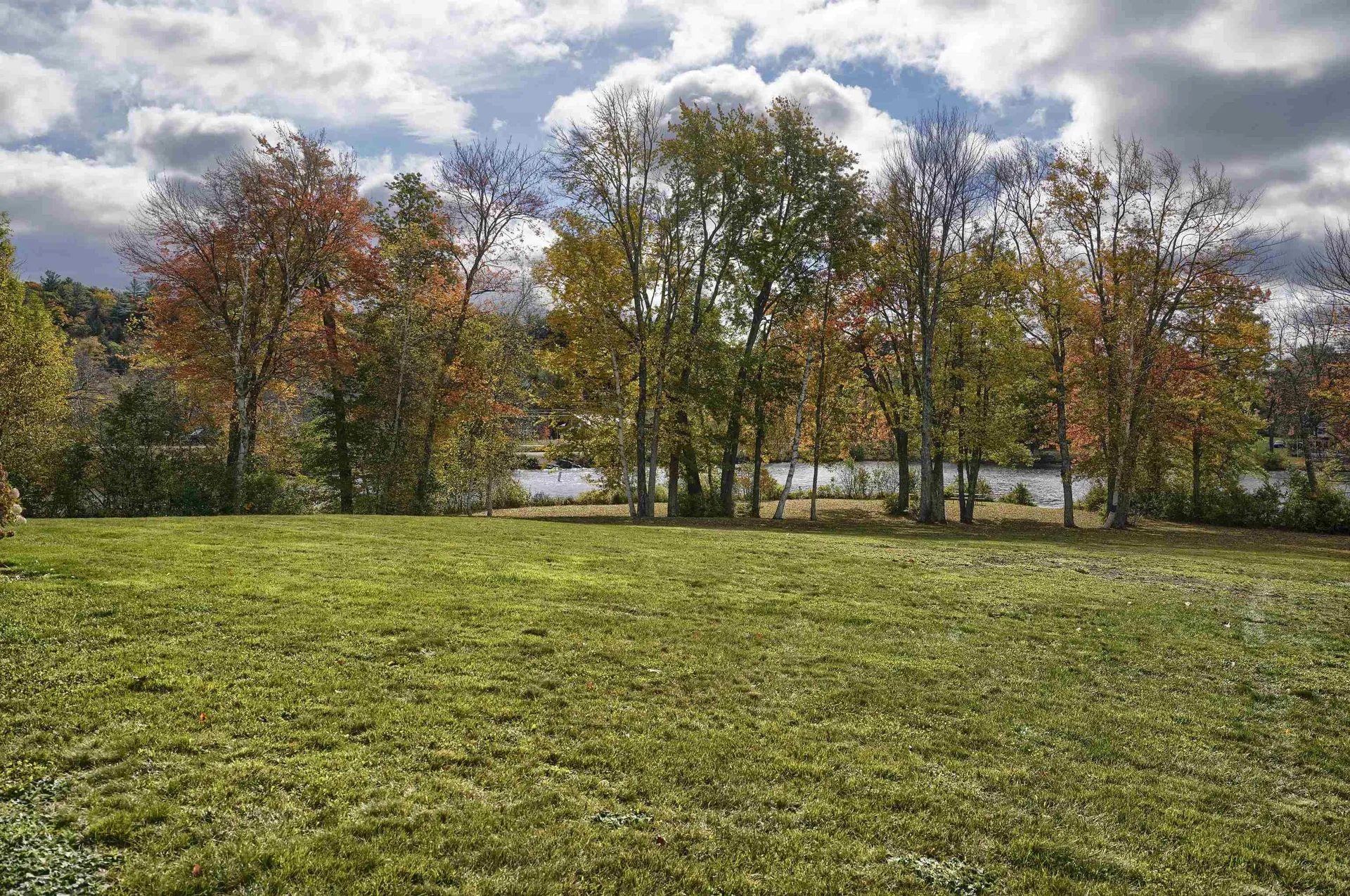 42 Thompson Point Lane Andover NH 03216
