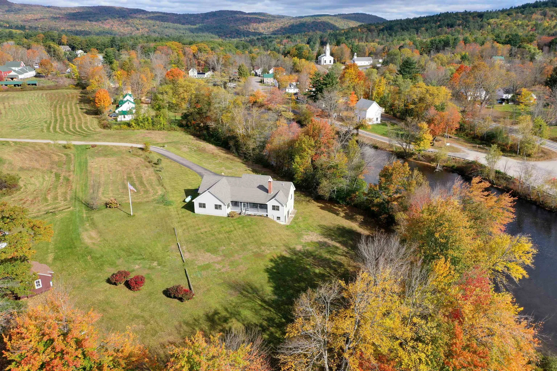 42 Thompson Point Lane Andover NH 03216