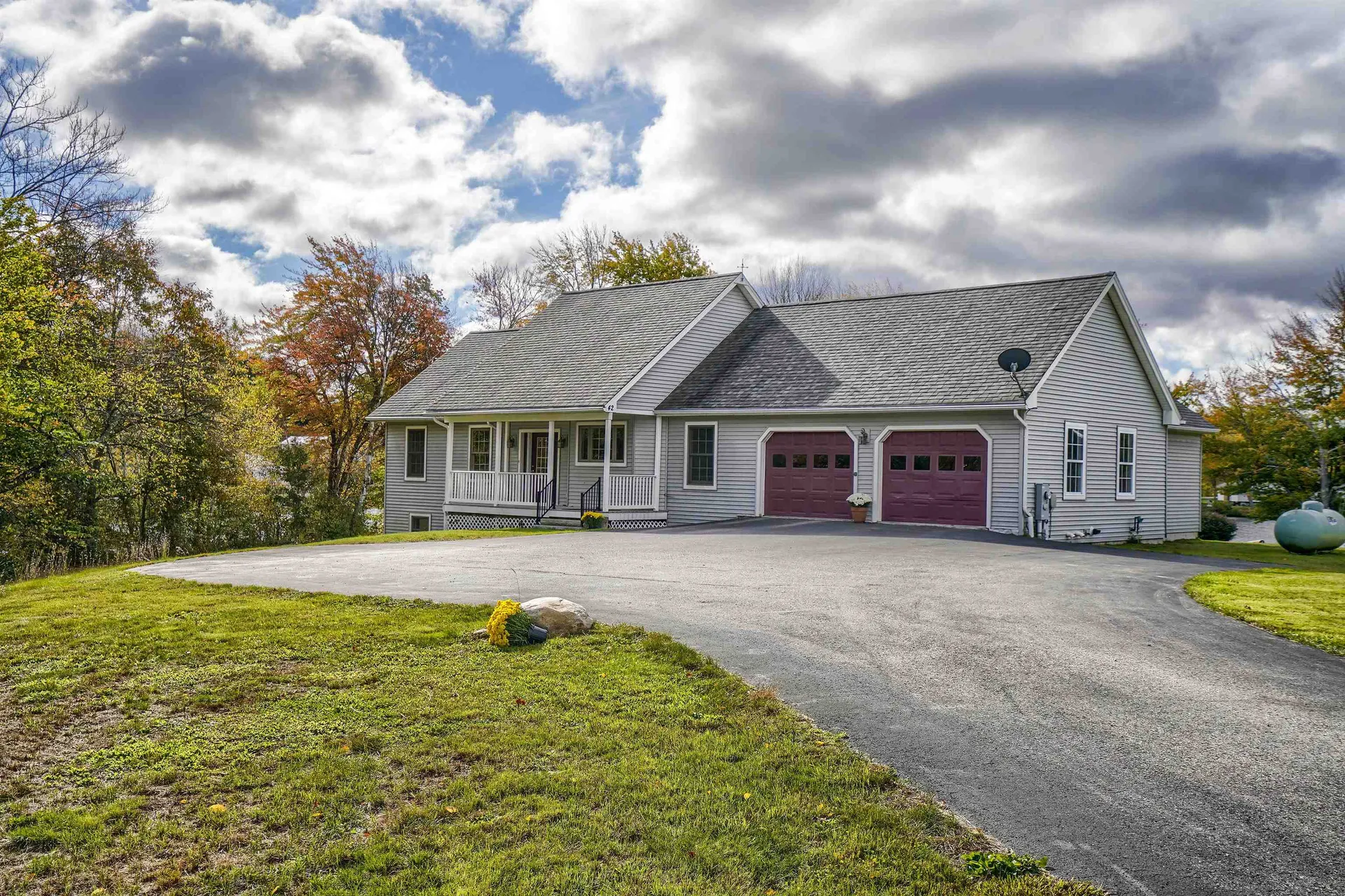 42 Thompson Point Lane Andover NH 03216