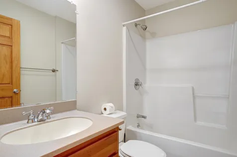 42 Thompson Point Lane Andover NH 03216