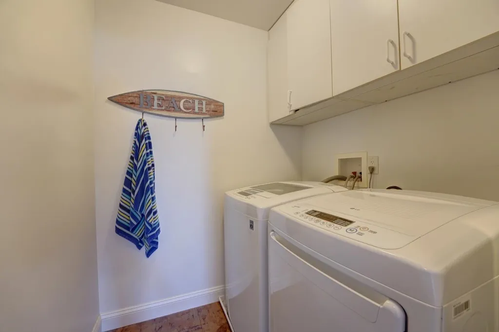 7 Pearl Street Hampton NH 03842