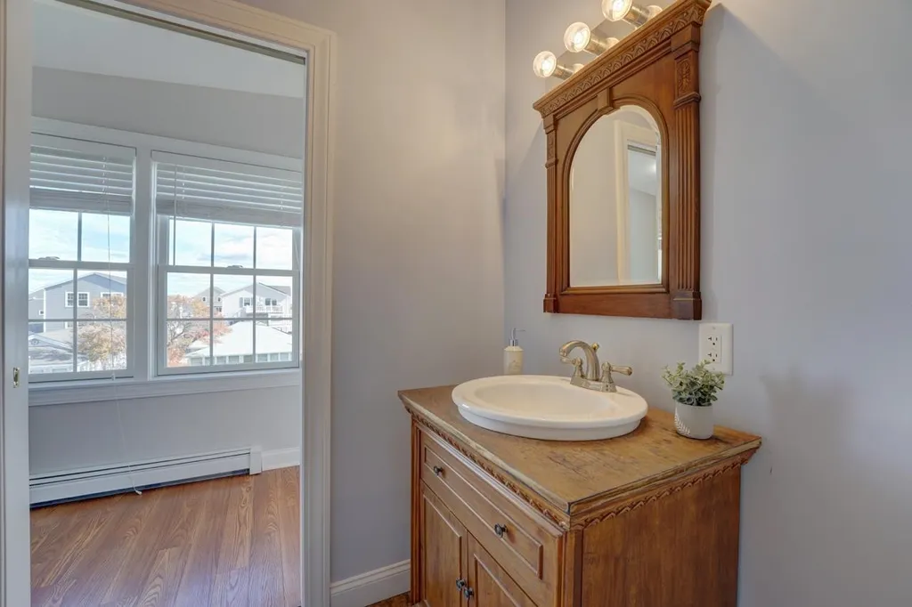 7 Pearl Street Hampton NH 03842