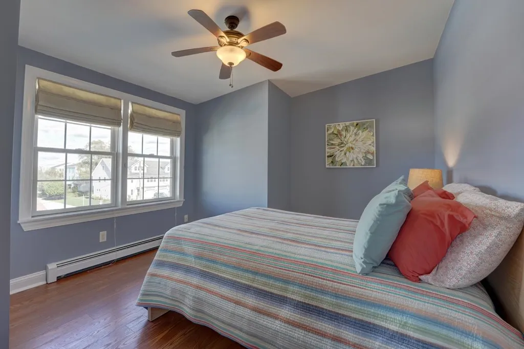 7 Pearl Street Hampton NH 03842