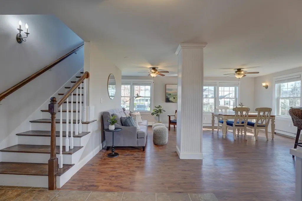 7 Pearl Street Hampton NH 03842