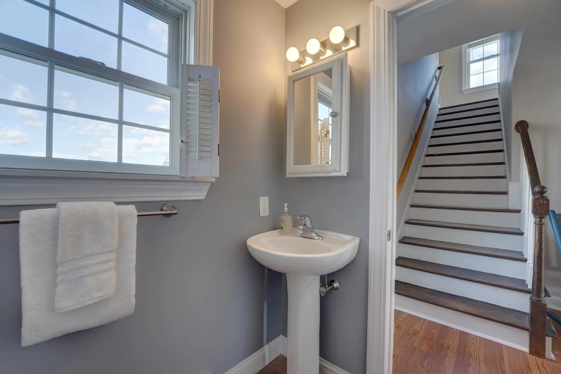 7 Pearl Street Hampton NH 03842