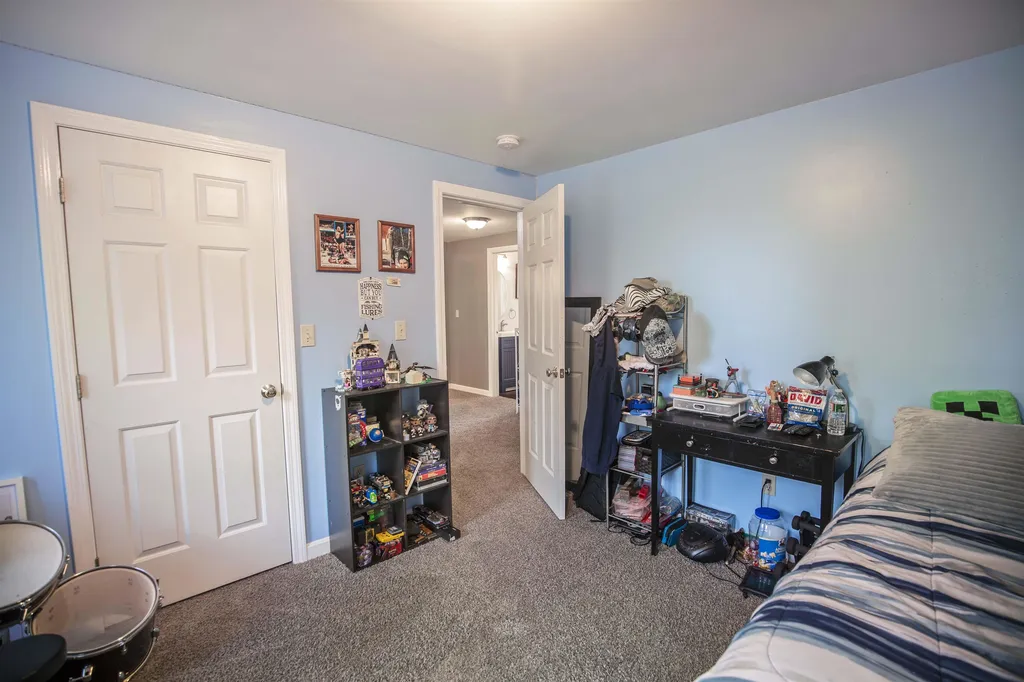 12 Sherburne Drive Raymond NH 03077